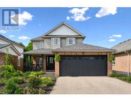 17 GIBBS CRESCENT, Guelph, Ontario