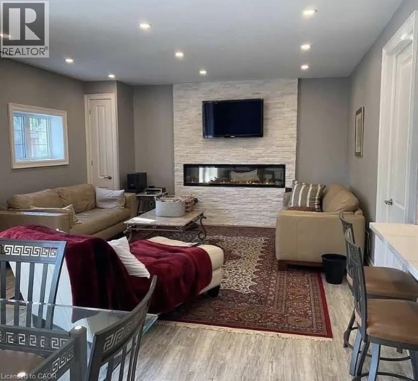 3130 HINES Drive Unit# Lower
