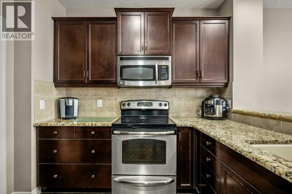 103 Panamount Common NW, Calgary, Alberta  T3K 0P5 - Photo 14 - A2284041