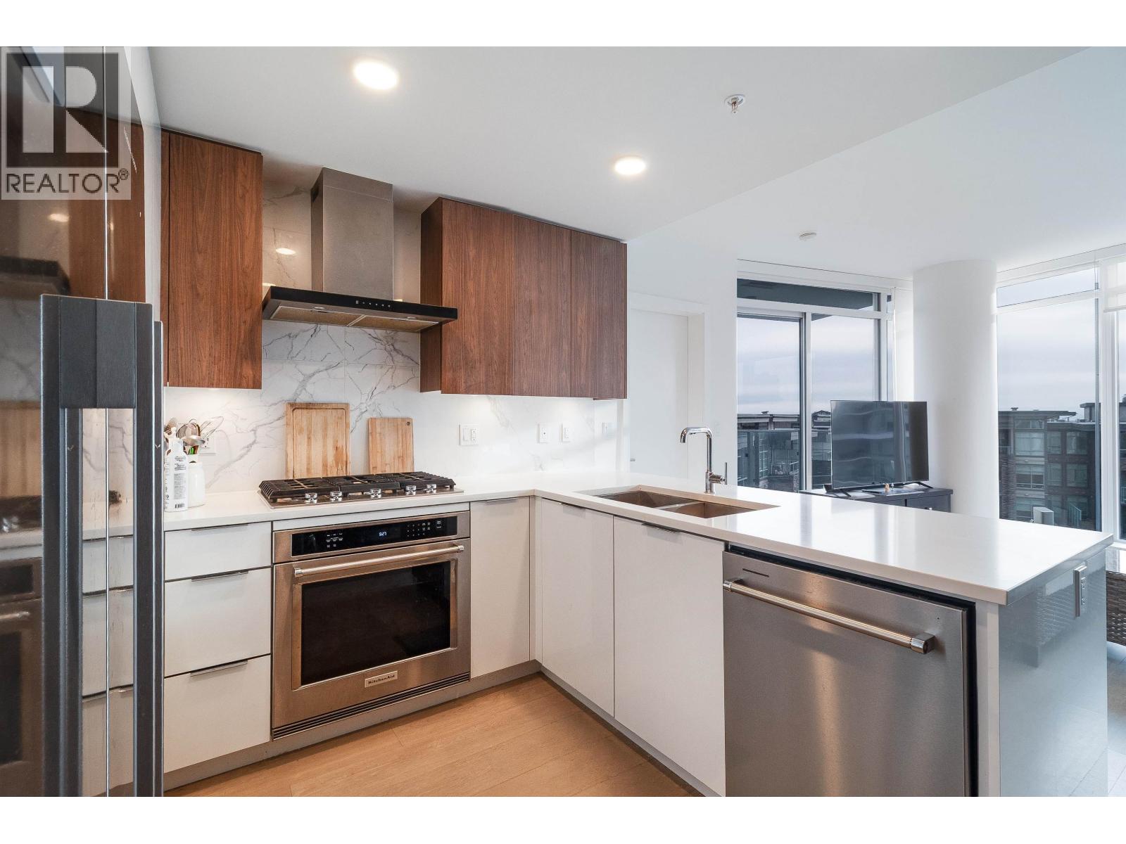 403 7769 Park Crescent, Burnaby, British Columbia  V3N 0J7 - Photo 13 - R3125005
