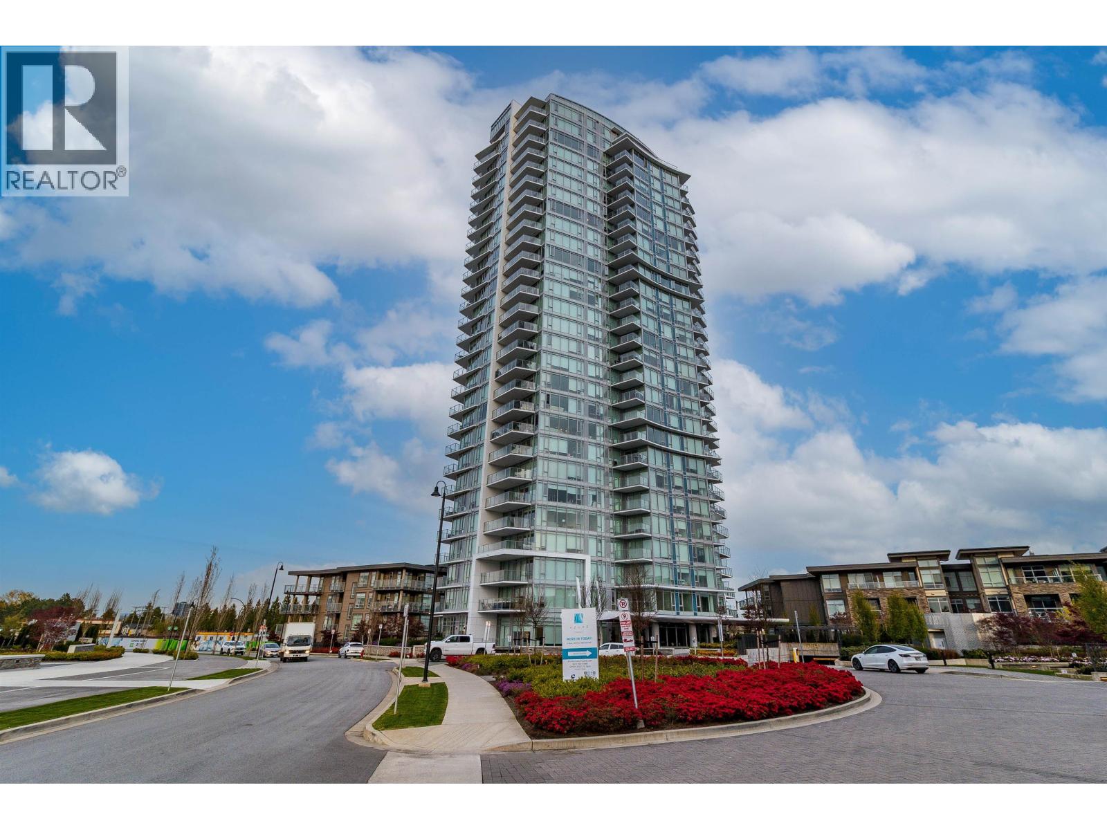 403 7769 Park Crescent, Burnaby, British Columbia  V3N 0J7 - Photo 2 - R3125005