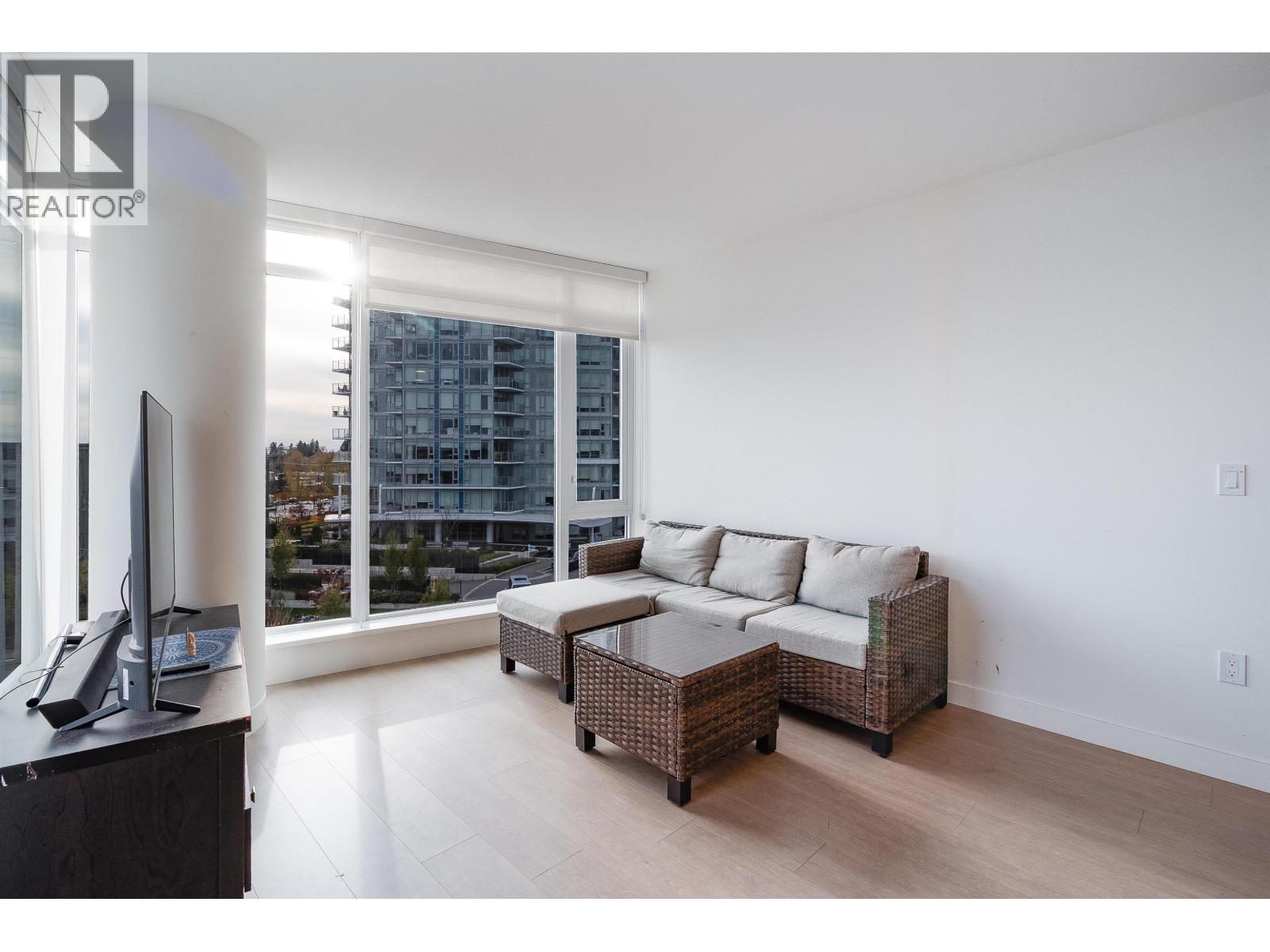 403 7769 Park Crescent, Burnaby, British Columbia  V3N 0J7 - Photo 6 - R3125005
