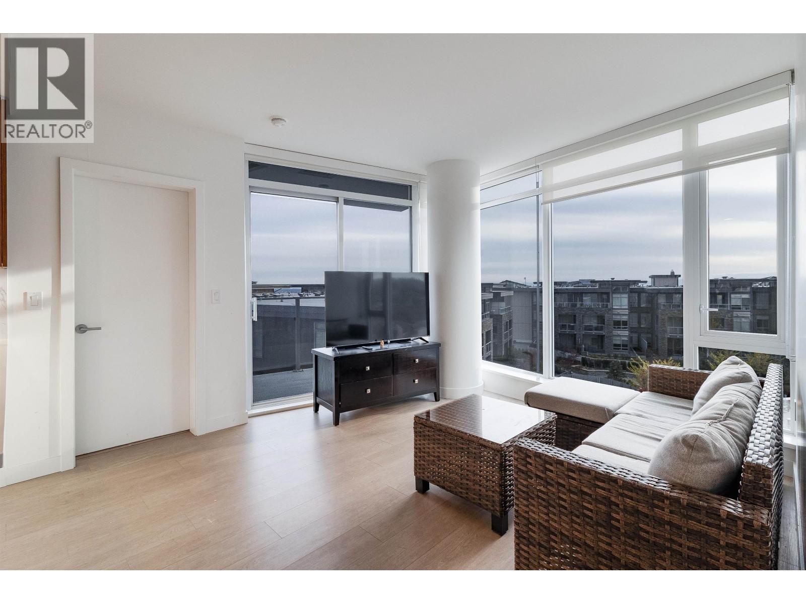 403 7769 Park Crescent, Burnaby, British Columbia  V3N 0J7 - Photo 4 - R3125005