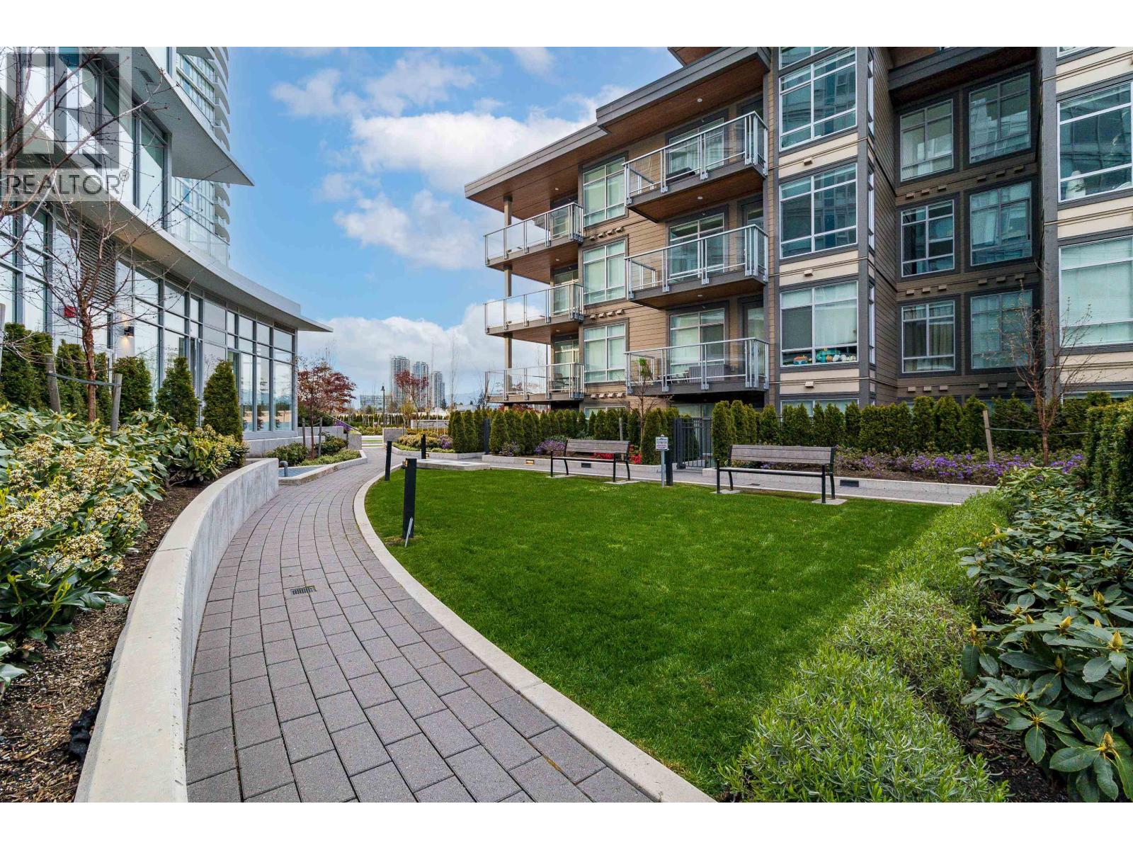 403 7769 Park Crescent, Burnaby, British Columbia  V3N 0J7 - Photo 32 - R3125005