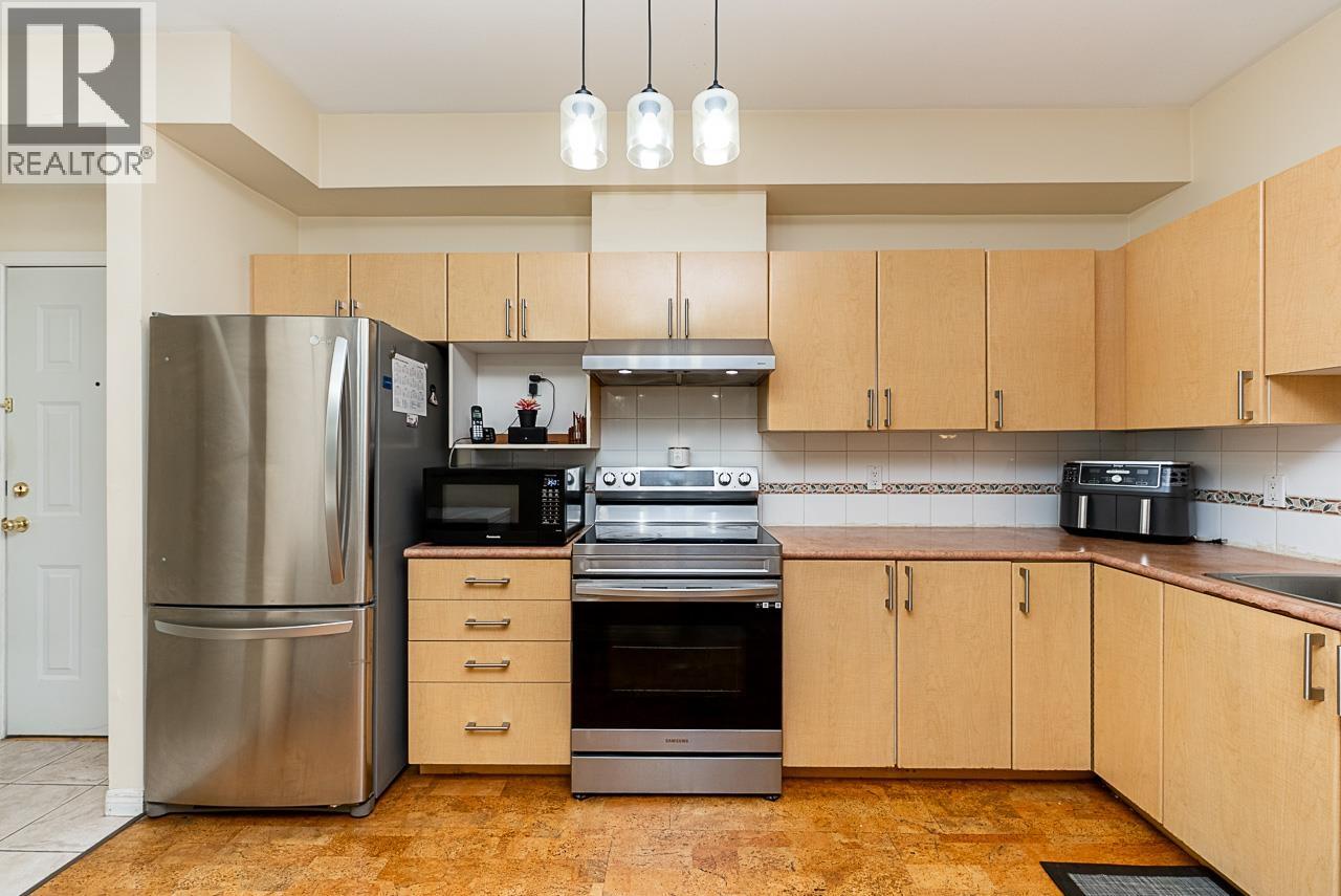 202 83 Star Crescent, New Westminster, British Columbia  V3M 6X8 - Photo 6 - R3125088
