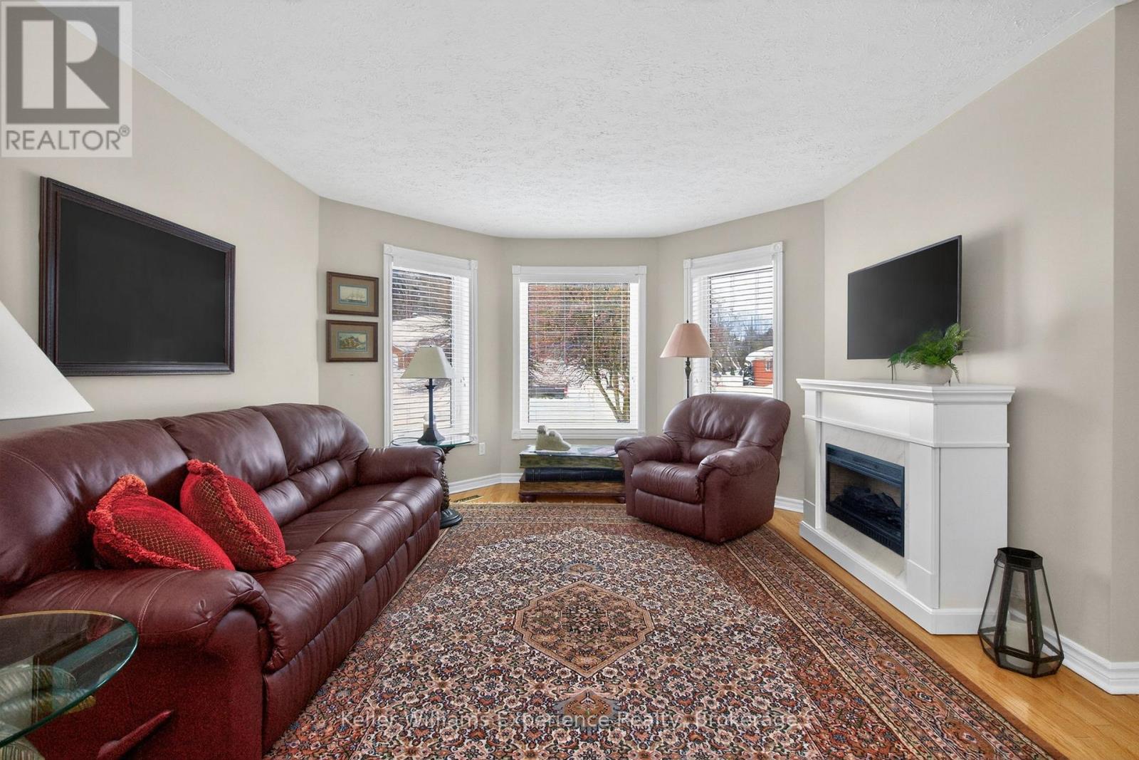 11 Copeland Street, Penetanguishene, Ontario  L9M 1K3 - Photo 11 - S12792672