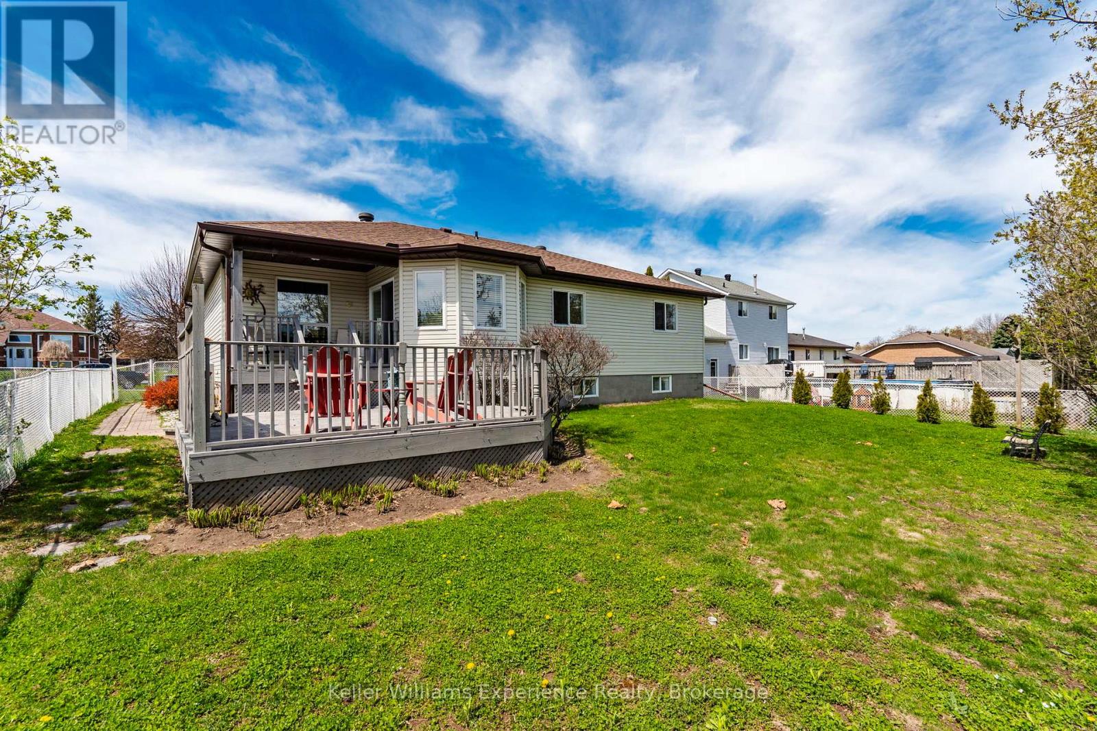 11 Copeland Street, Penetanguishene, Ontario  L9M 1K3 - Photo 39 - S12792672
