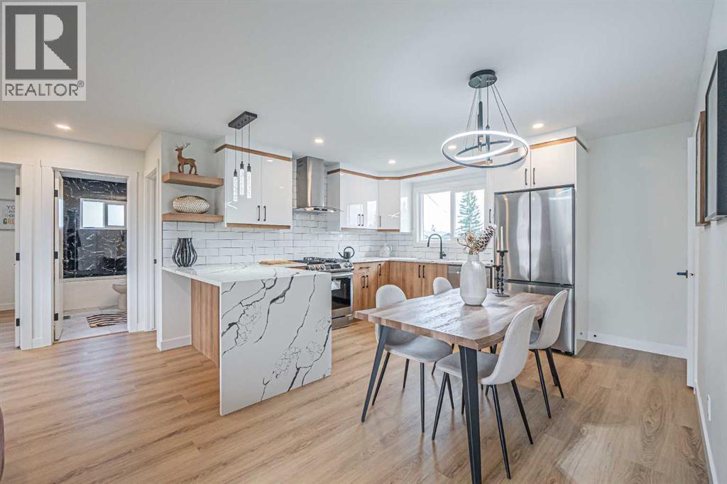 176 Huntchester Crescent NE, Calgary, Alberta  T2K 5E9 - Photo 12 - A2311767