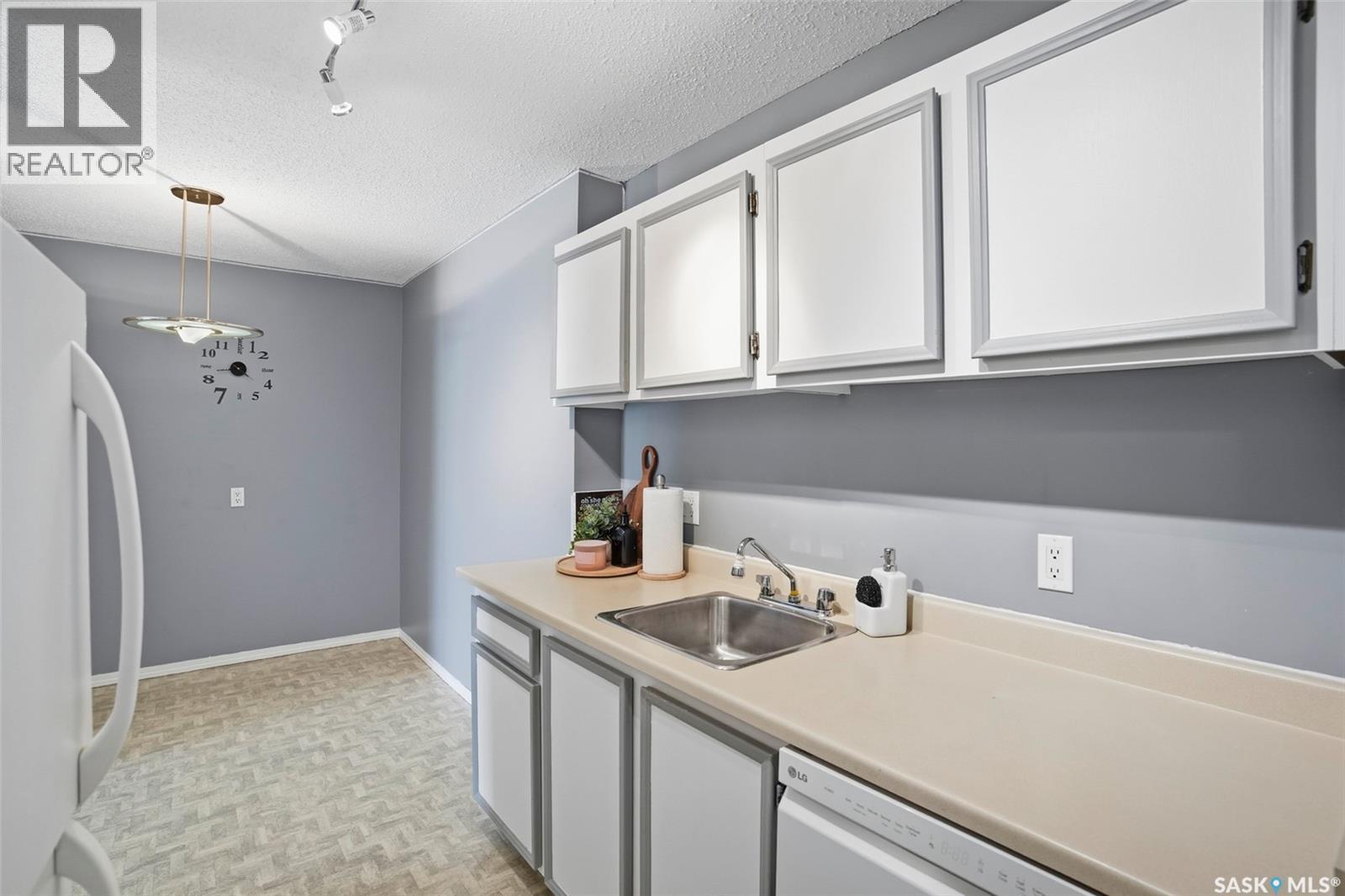 214 207c Tait Place, Saskatoon, Saskatchewan  S7H 5L8 - Photo 7 - SK036570