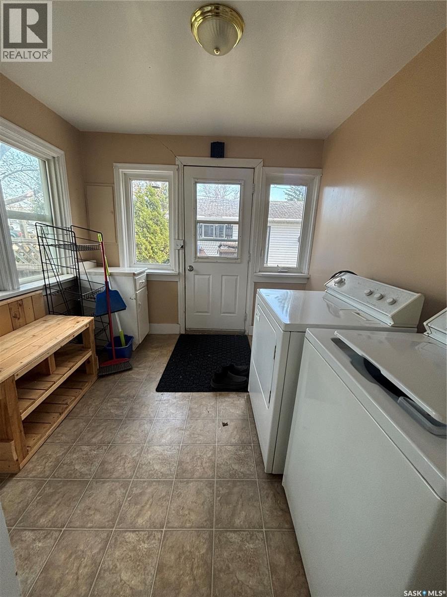 501 Railway Avenue, Kinistino, Saskatchewan  S0J 1H0 - Photo 12 - SK036567