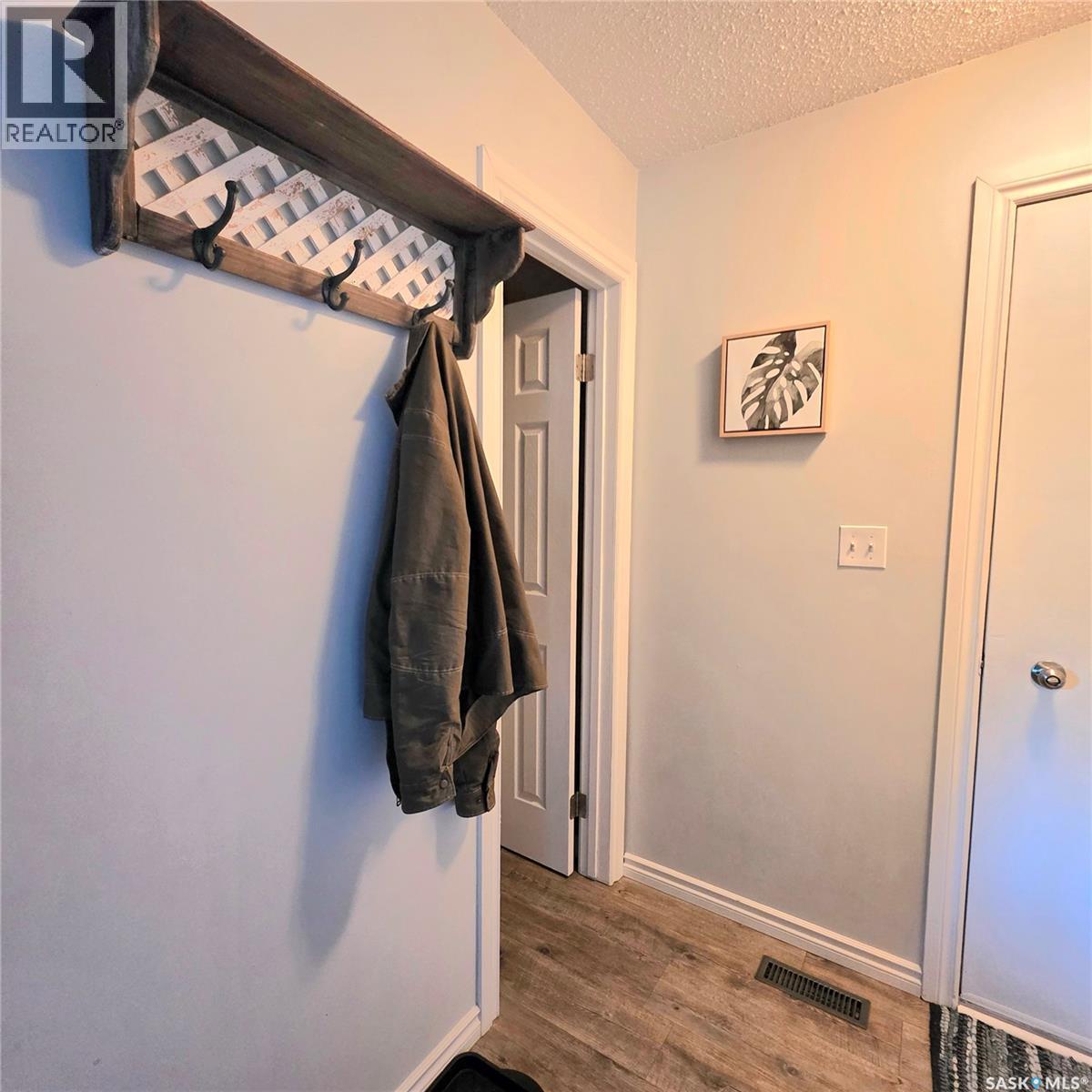 868 Conroy Place, Prince Albert, Saskatchewan  S6V 6Y7 - Photo 25 - SK036457