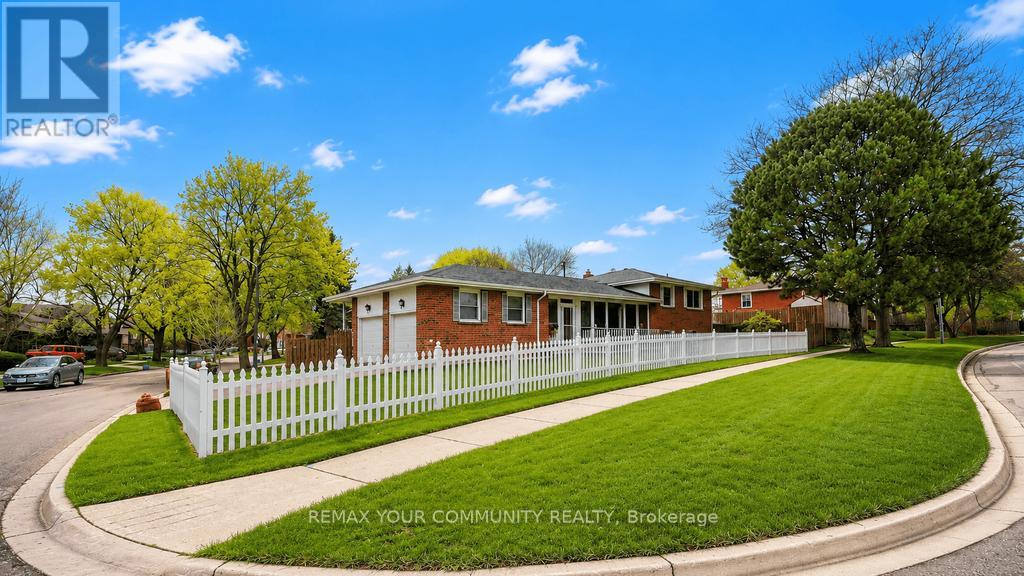 103 MUIR CRESCENT, Whitby, Ontario