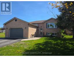 4 HARBOURVIEW CRESCENT, Prince Edward County, Ontario