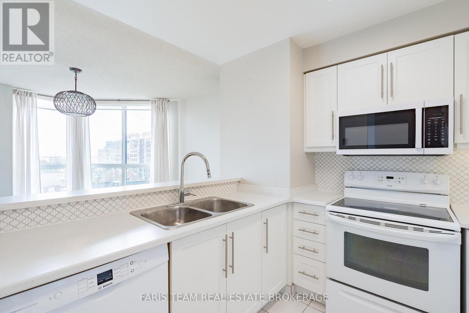511 - 150 Dunlop Street E, Barrie, Ontario  L4M 6H1 - Photo 8 - S13151466