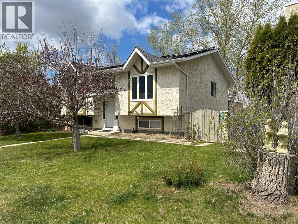 44 Wildrose Crescent W, Brooks, Alberta  T1R 0A4 - Photo 3 - A2283220