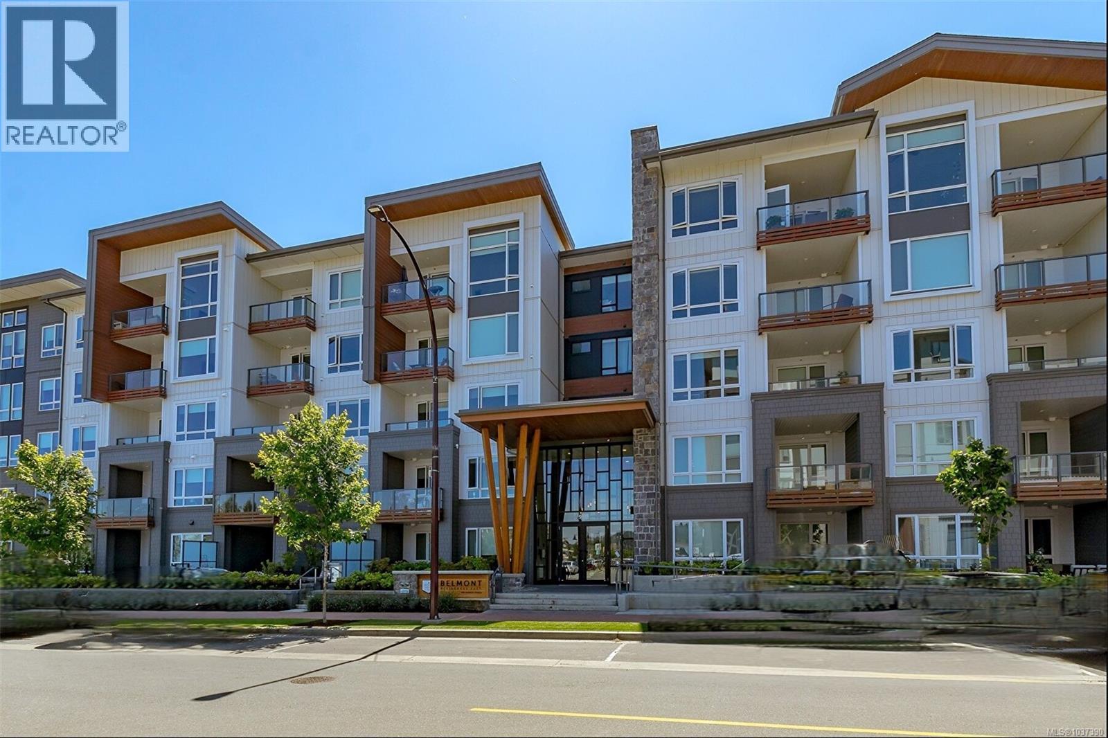 210 940 REUNION Ave, Langford, British Columbia