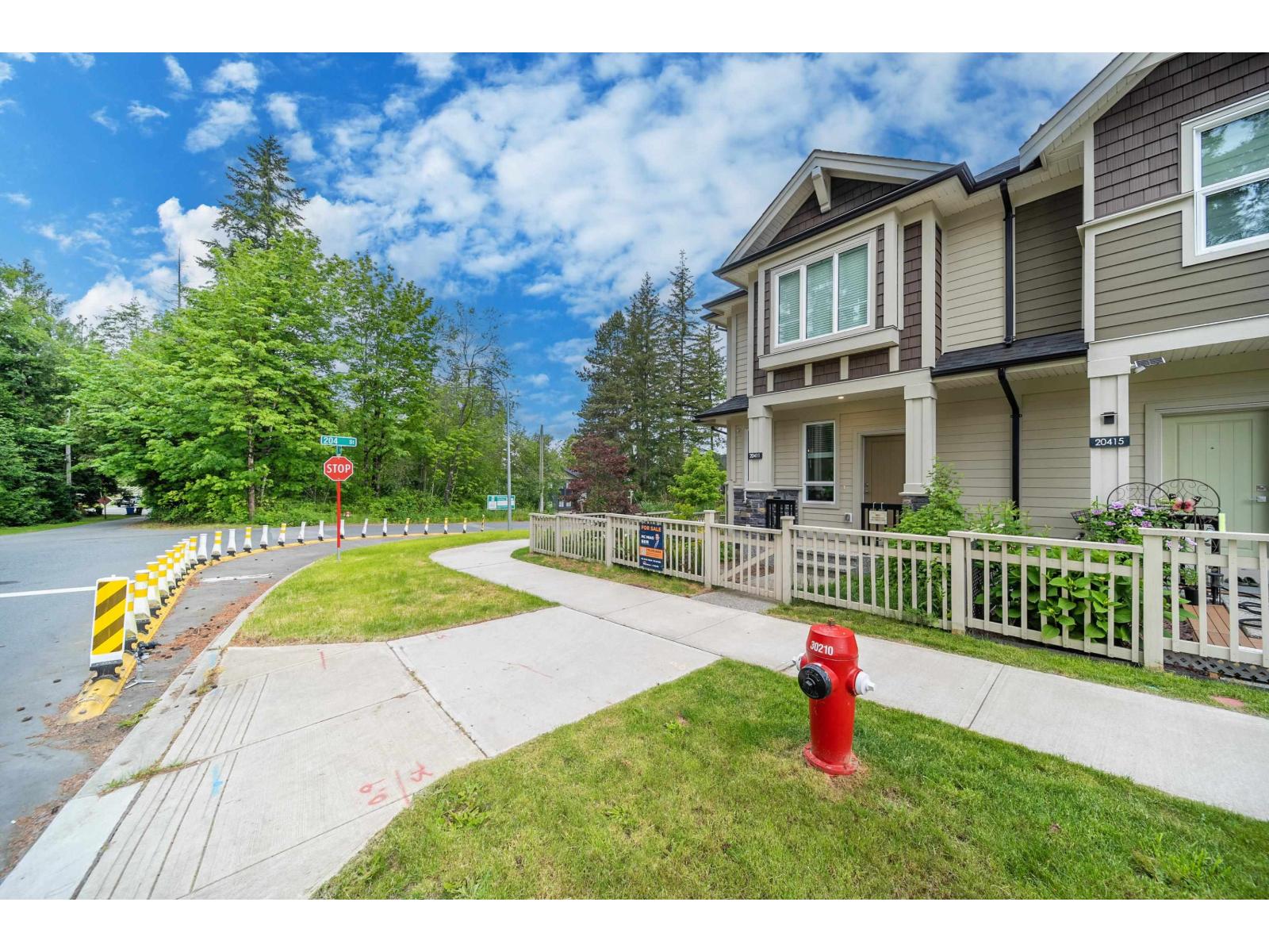 20411 76 Avenue, Langley, British Columbia V2Y 3T1 - Photo 2 - R3125462