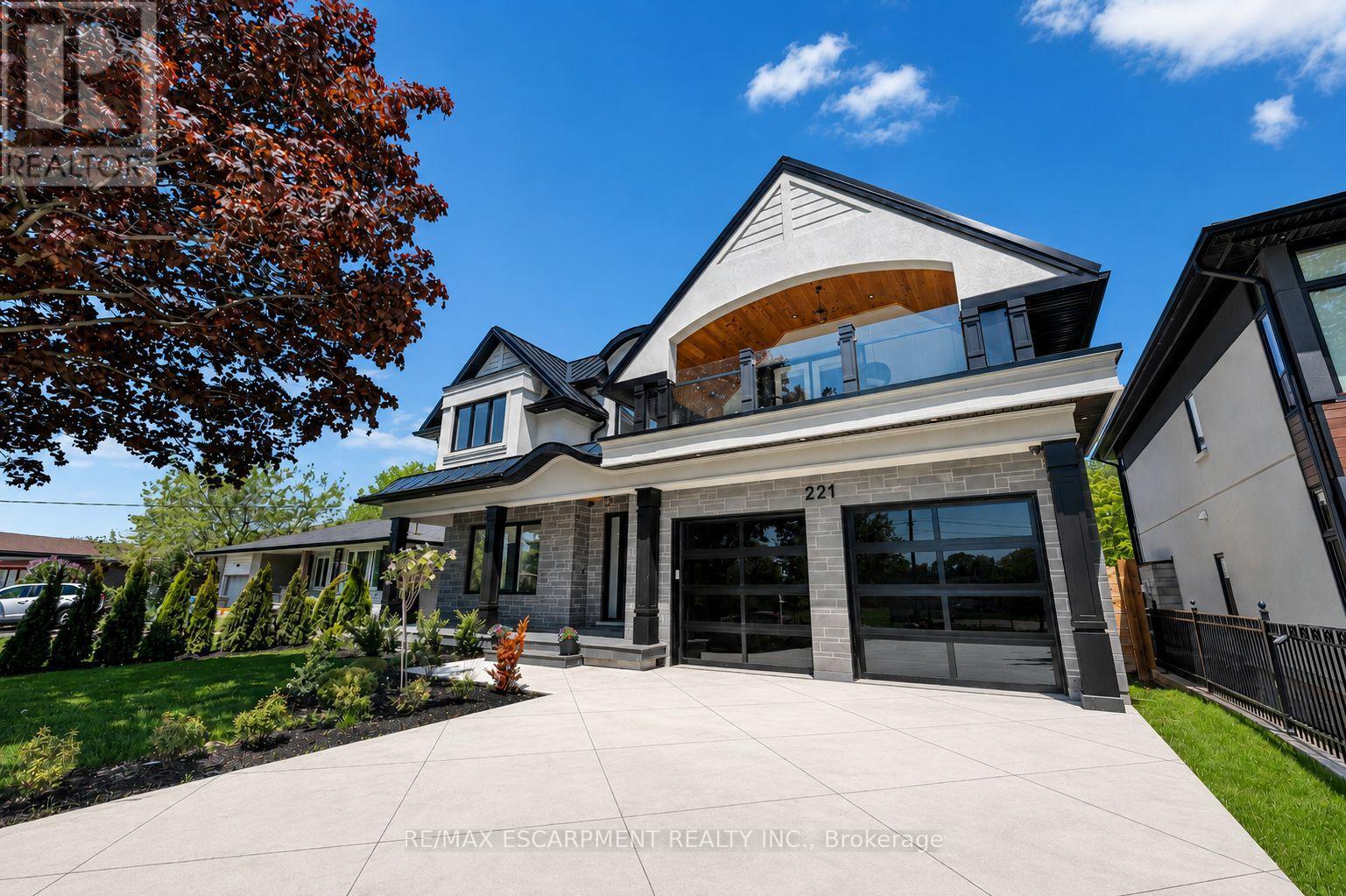 221 Morden Road, Oakville, Ontario  L6K 2S2 - Photo 1 - W13151418