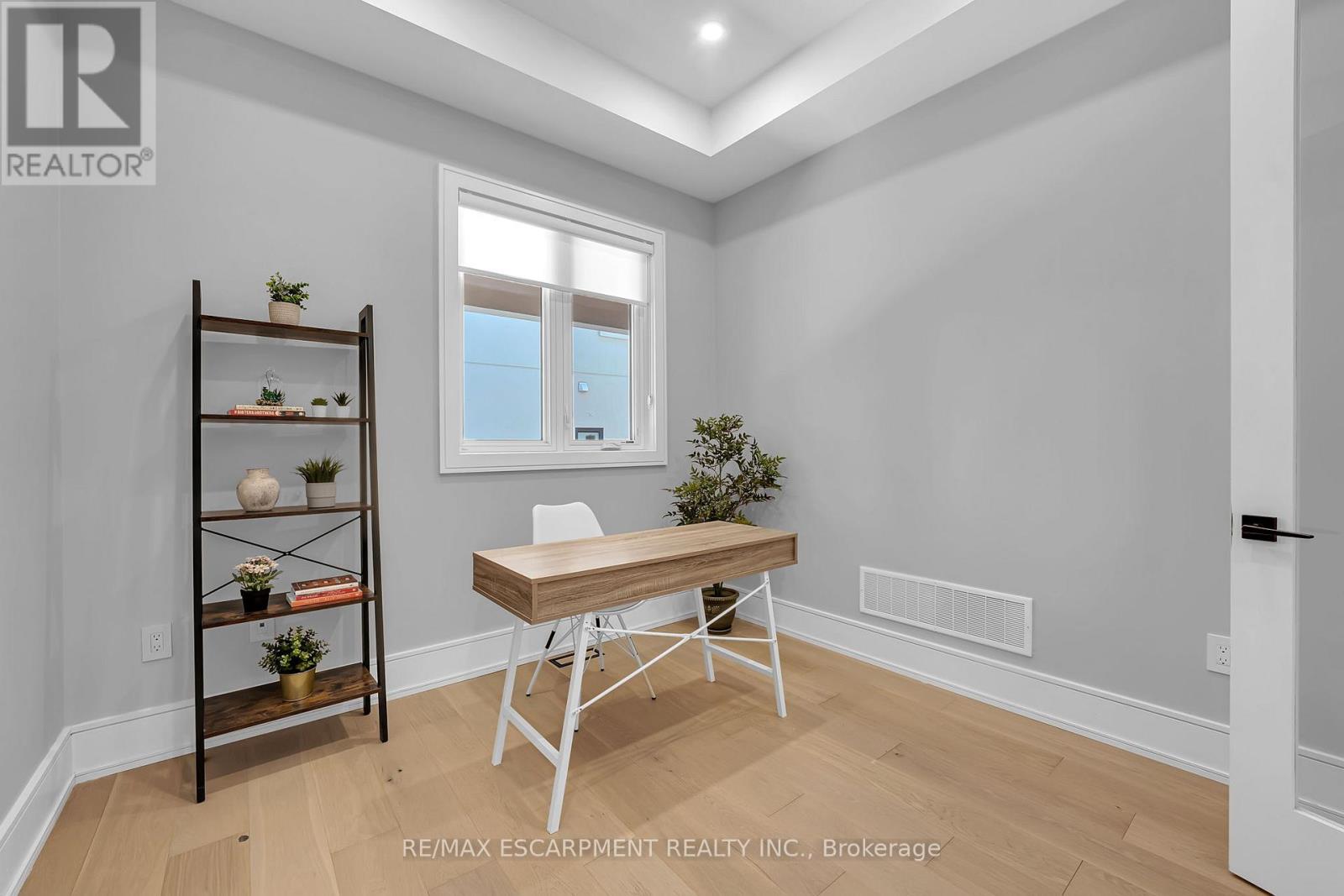 221 Morden Road, Oakville, Ontario  L6K 2S2 - Photo 10 - W13151418