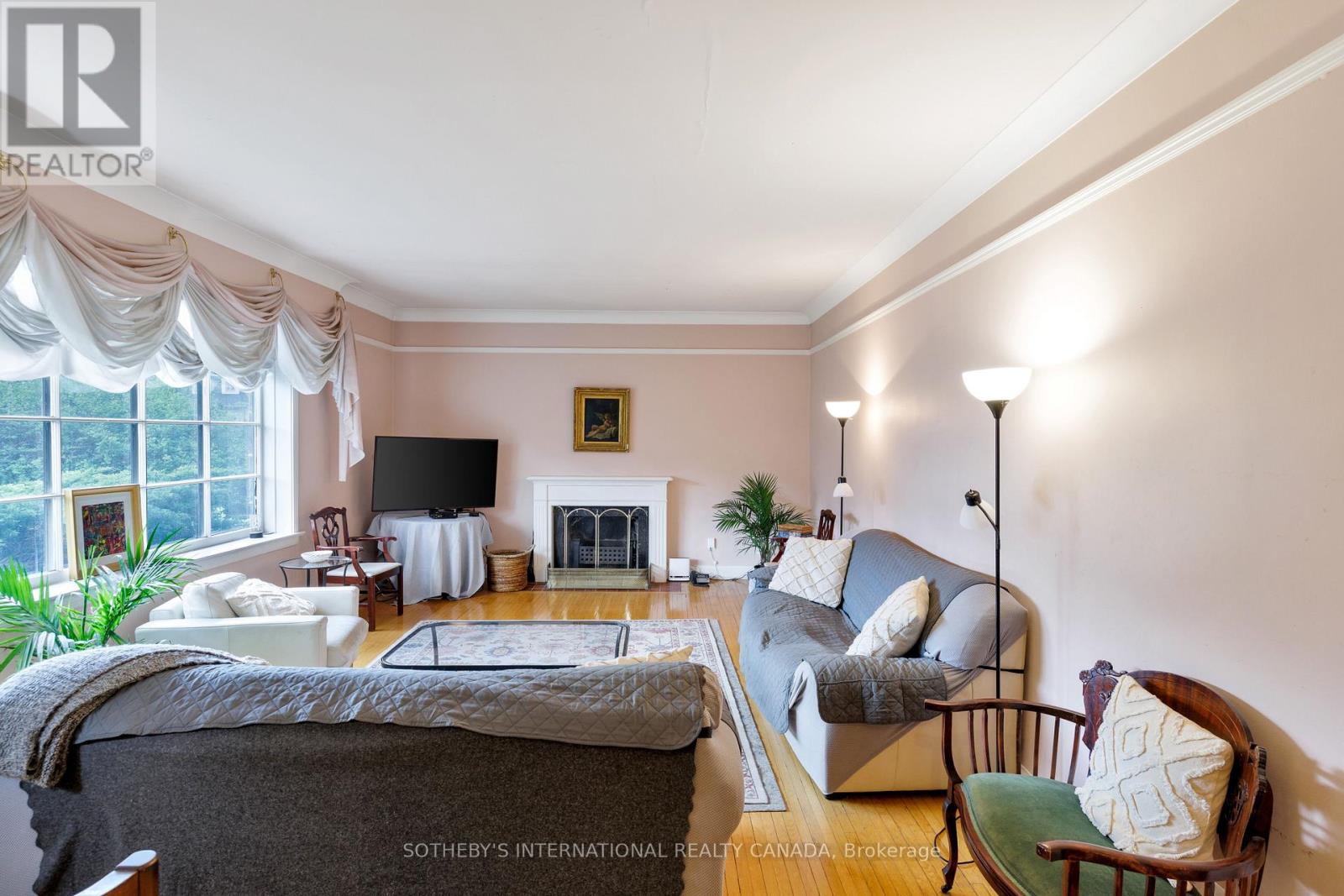 103 Willingdon Boulevard, Toronto, Ontario  M8X 2H8 - Photo 15 - W13151426