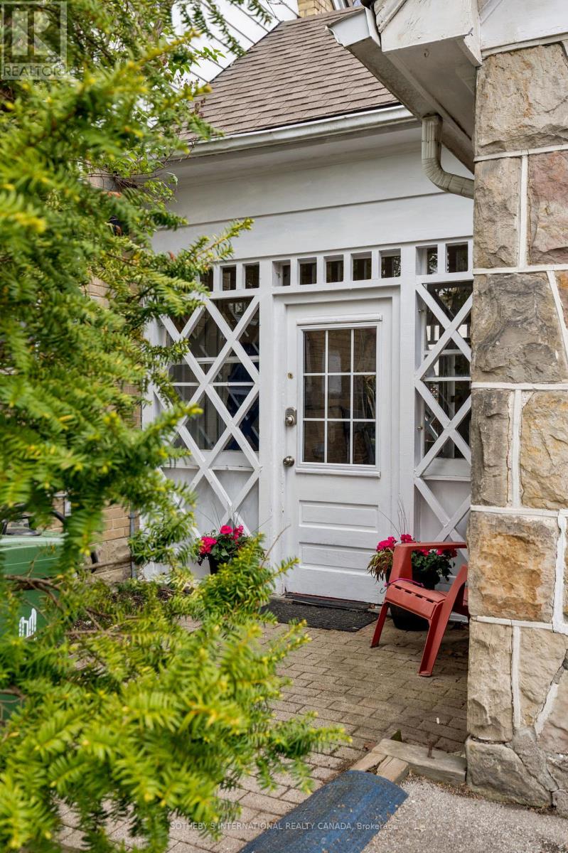103 Willingdon Boulevard, Toronto, Ontario  M8X 2H8 - Photo 3 - W13151426