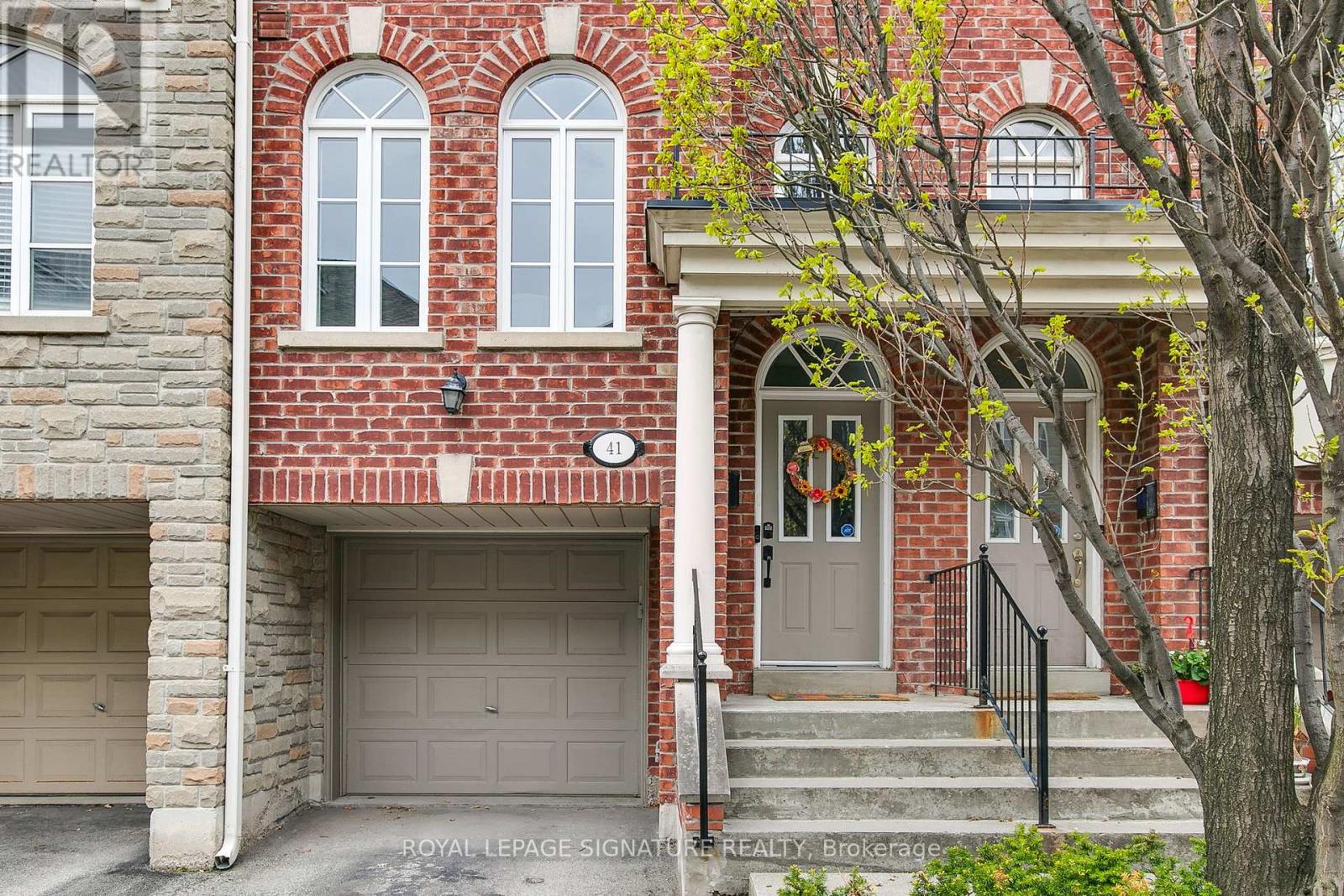 41 SAN REMO TERRACE, Toronto, Ontario