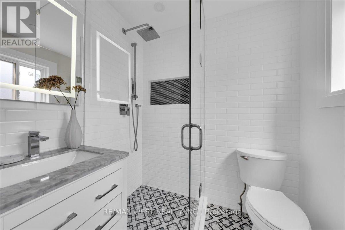 2456 Bridge Road, Oakville, Ontario  L6L 2H1 - Photo 18 - W13151524
