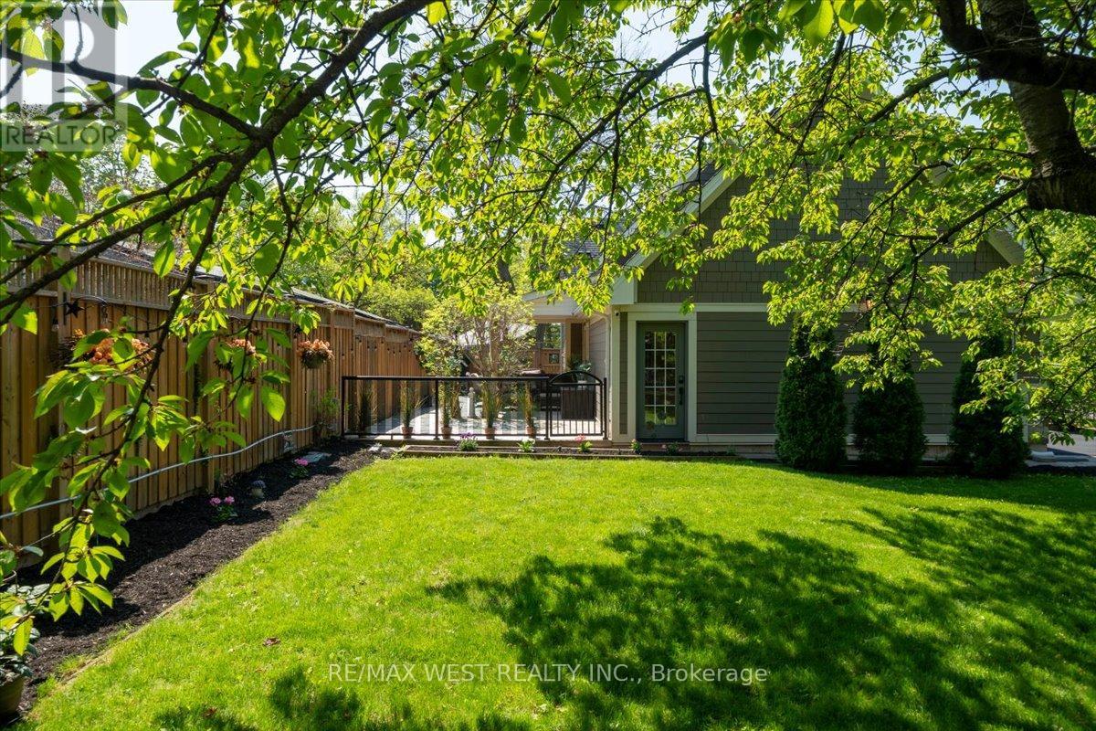 2456 Bridge Road, Oakville, Ontario  L6L 2H1 - Photo 2 - W13151524