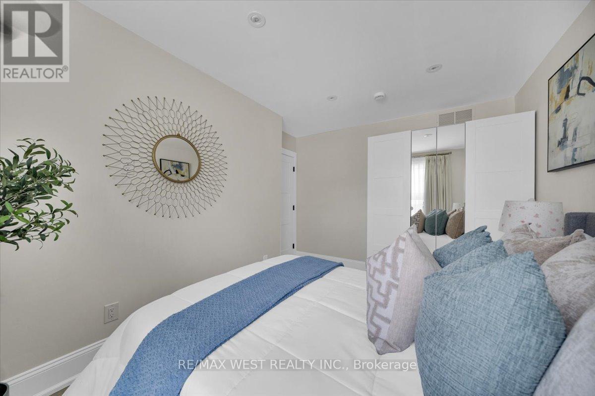 2456 Bridge Road, Oakville, Ontario  L6L 2H1 - Photo 22 - W13151524