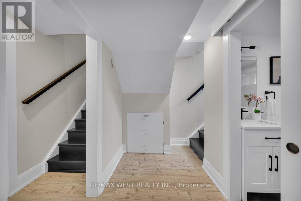 2456 Bridge Road, Oakville, Ontario  L6L 2H1 - Photo 33 - W13151524