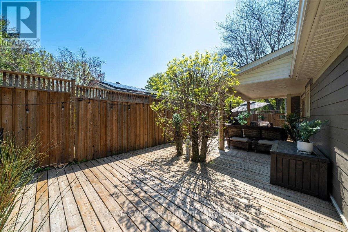 2456 Bridge Road, Oakville, Ontario  L6L 2H1 - Photo 41 - W13151524