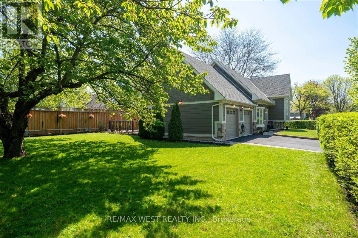 2456 Bridge Road, Oakville, Ontario  L6L 2H1 - Photo 42 - W13151524