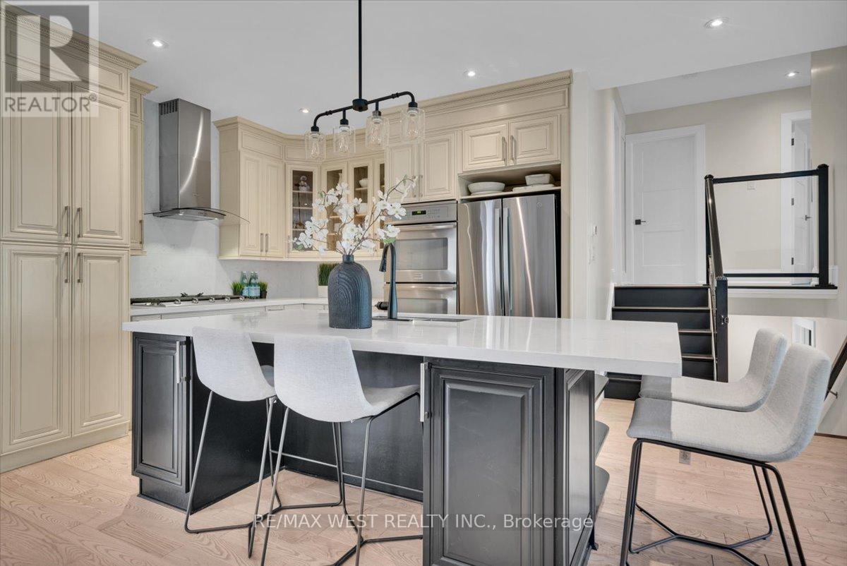 2456 Bridge Road, Oakville, Ontario  L6L 2H1 - Photo 5 - W13151524