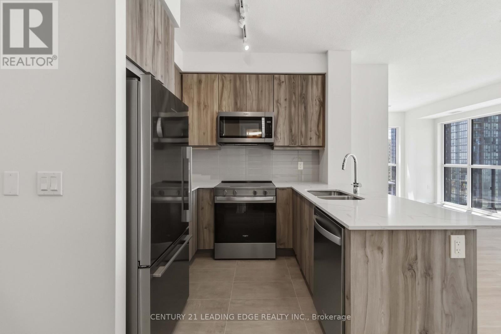 1004 - 15 Watergarden Drive, Mississauga, Ontario  L5R 0H4 - Photo 10 - W13151540