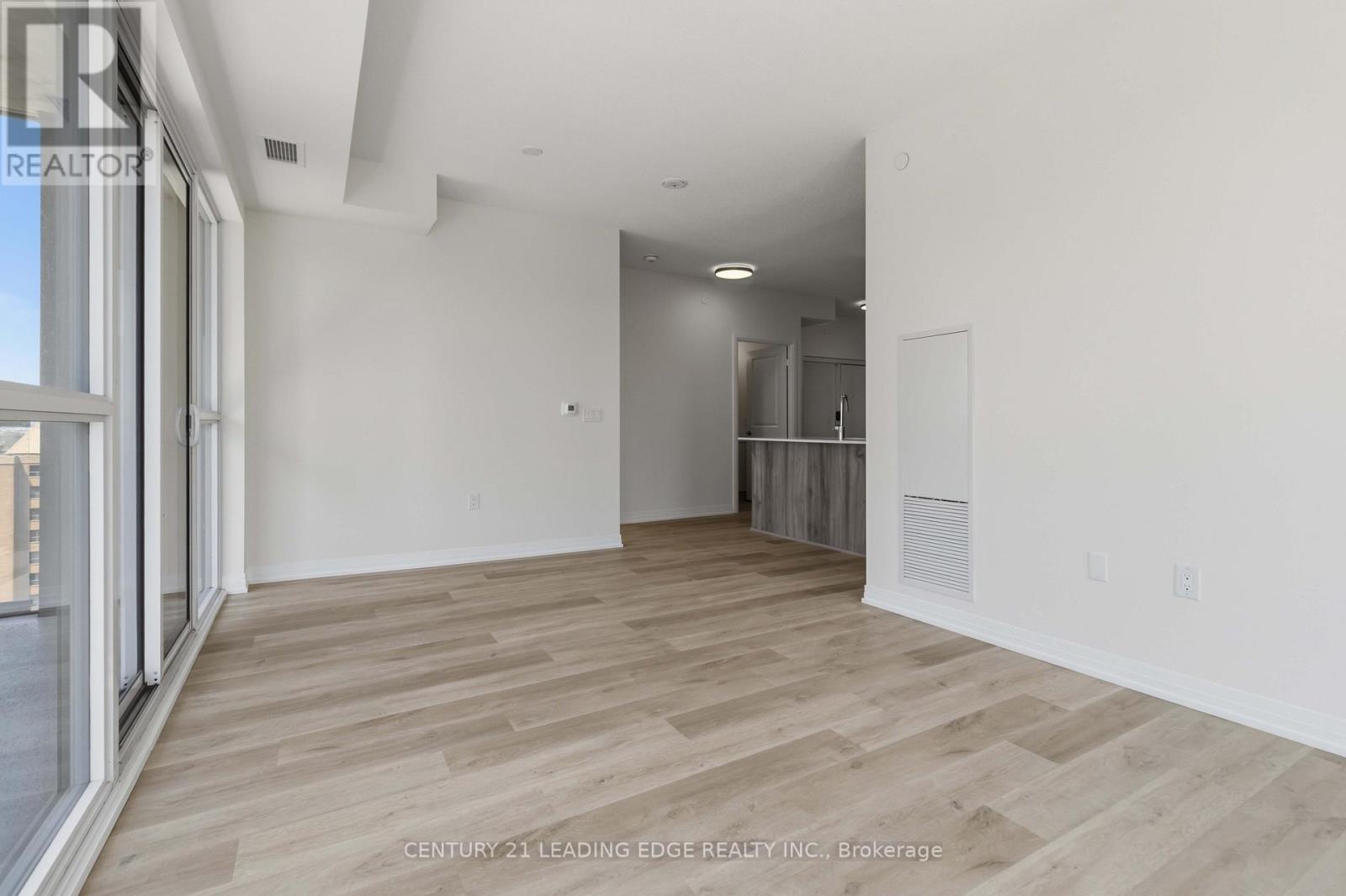 1004 - 15 Watergarden Drive, Mississauga, Ontario  L5R 0H4 - Photo 16 - W13151540