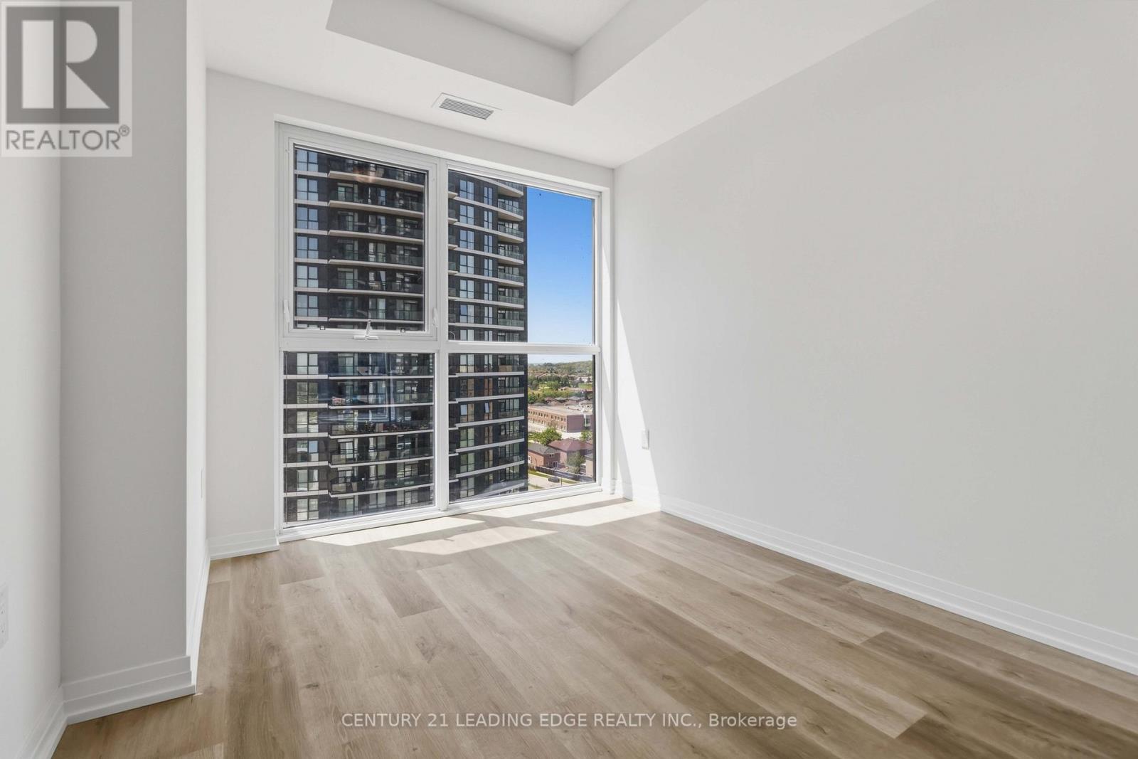 1004 - 15 Watergarden Drive, Mississauga, Ontario  L5R 0H4 - Photo 18 - W13151540