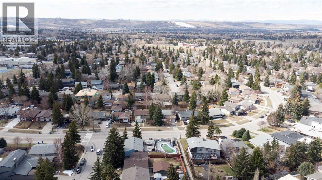 6803 Dalmeny Gate NW, Calgary, Alberta  T3A 1T5 - Photo 6 - A2312479