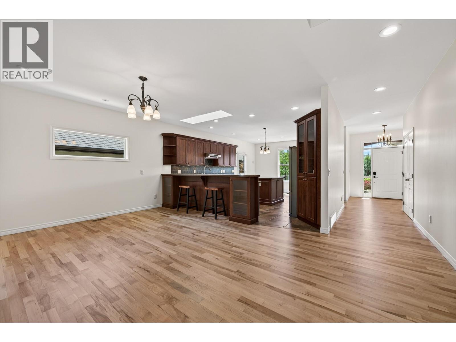 606 Stoneridge Lane, Kamloops, British Columbia  V2H 0A7 - Photo 15 - 10387188