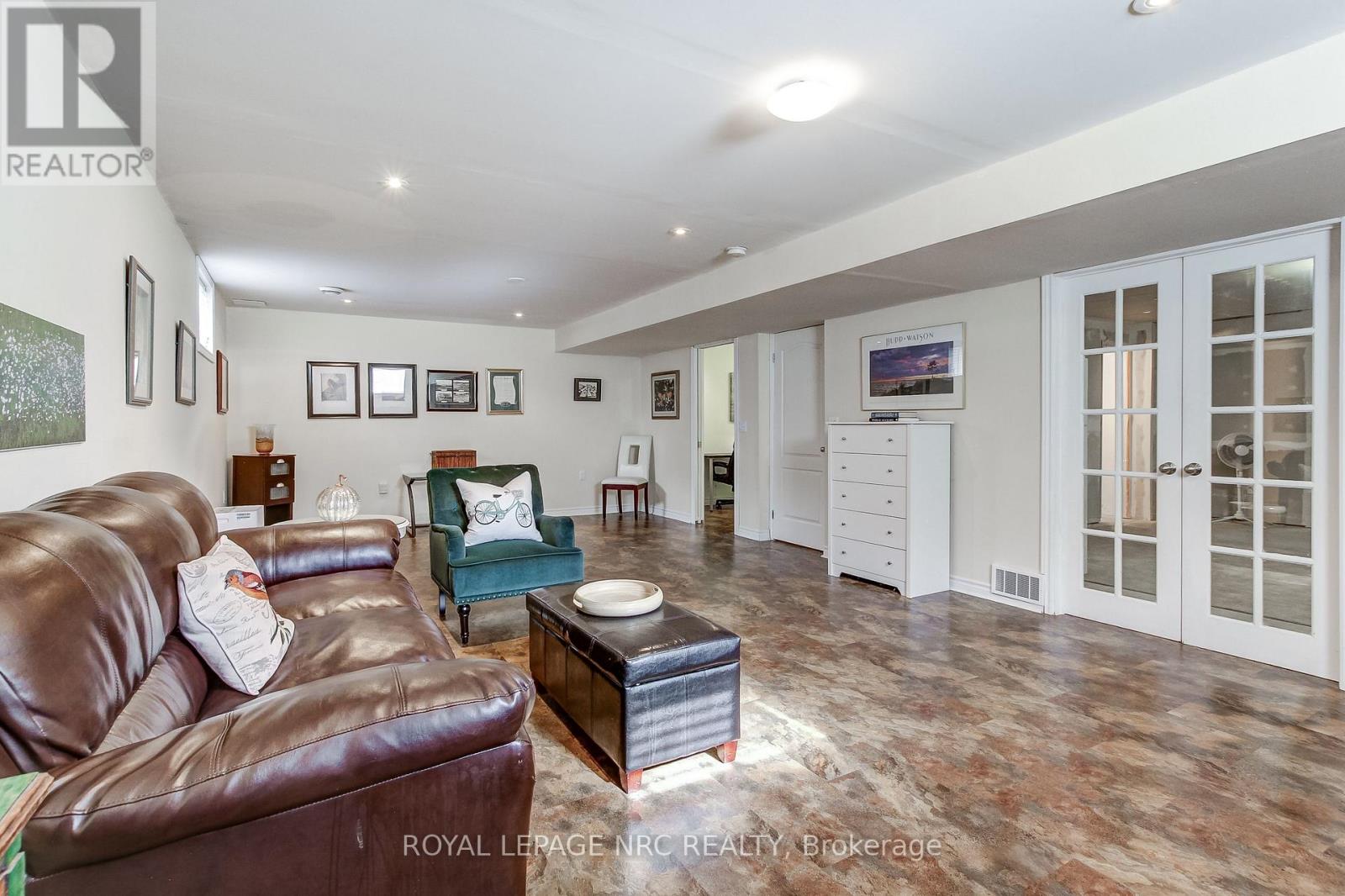 5 Rose Glen Crescent, Niagara-On-The-Lake, Ontario  L0S 1J0 - Photo 33 - X13151792