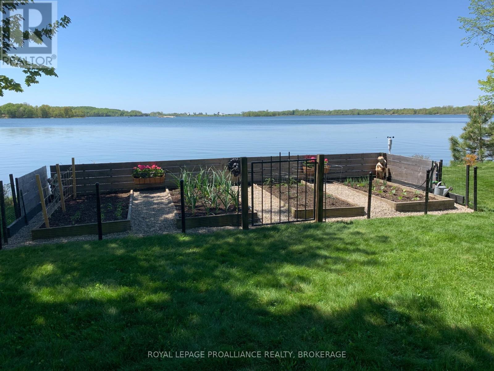 4075 Stone Point Road, South Frontenac, Ontario  K0H 1X0 - Photo 45 - X12968872