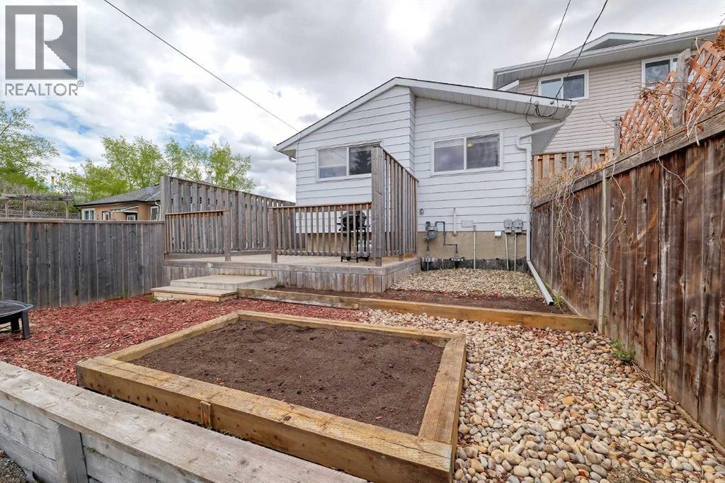 328 6 Street, Irricana, Alberta  T0M 1B0 - Photo 42 - A2312965