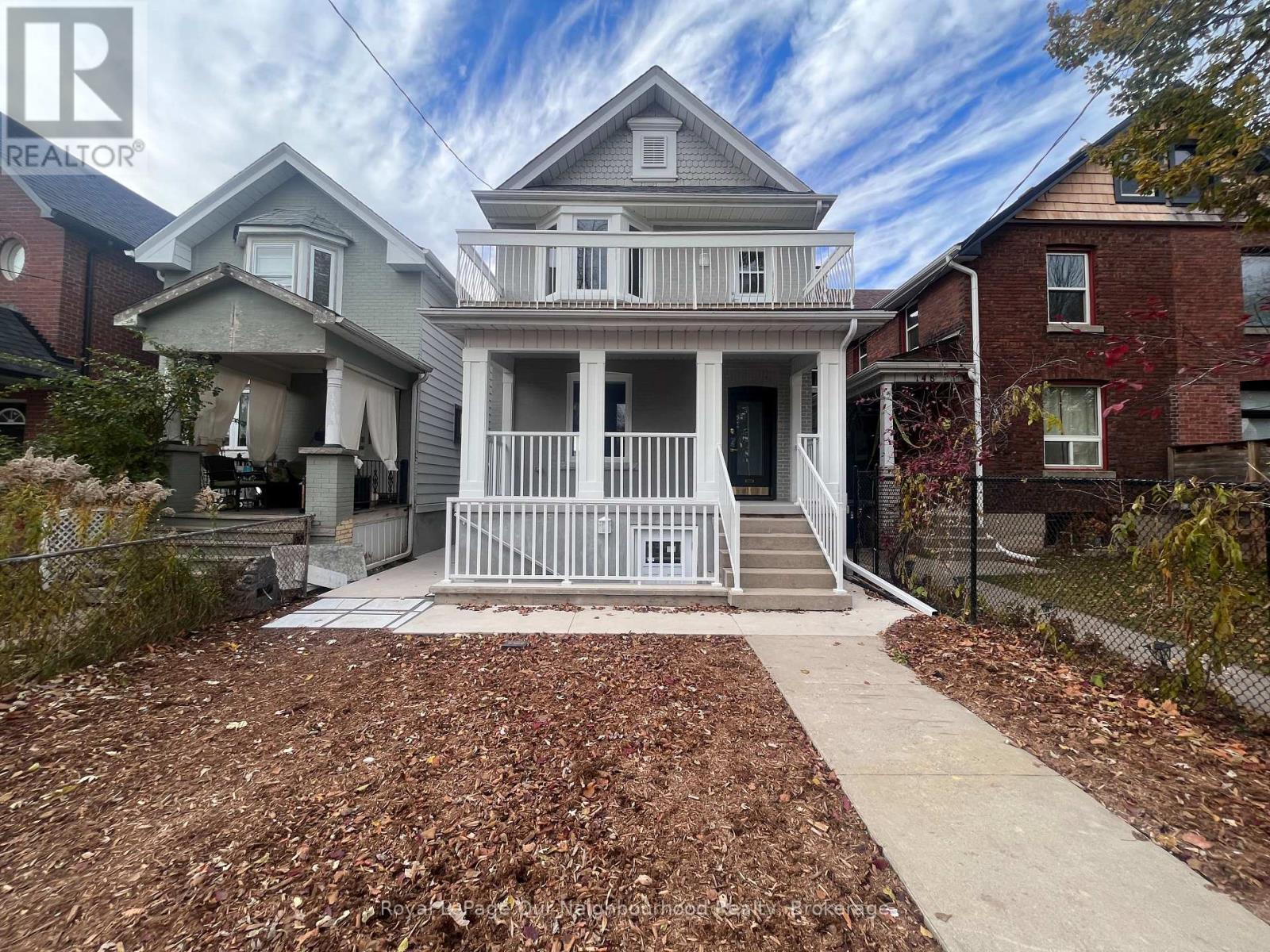 LOWER - 146 BARTLETT AVENUE
