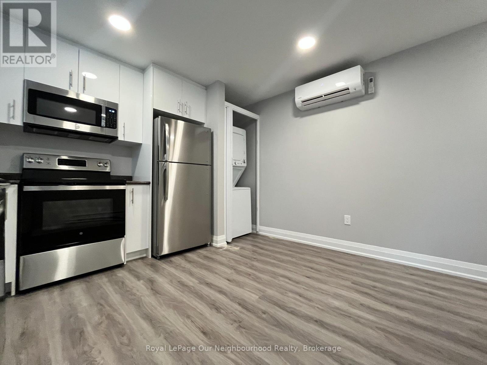 Lower - 146 Bartlett Avenue, Toronto, Ontario  M6H 3G1 - Photo 12 - W13151592