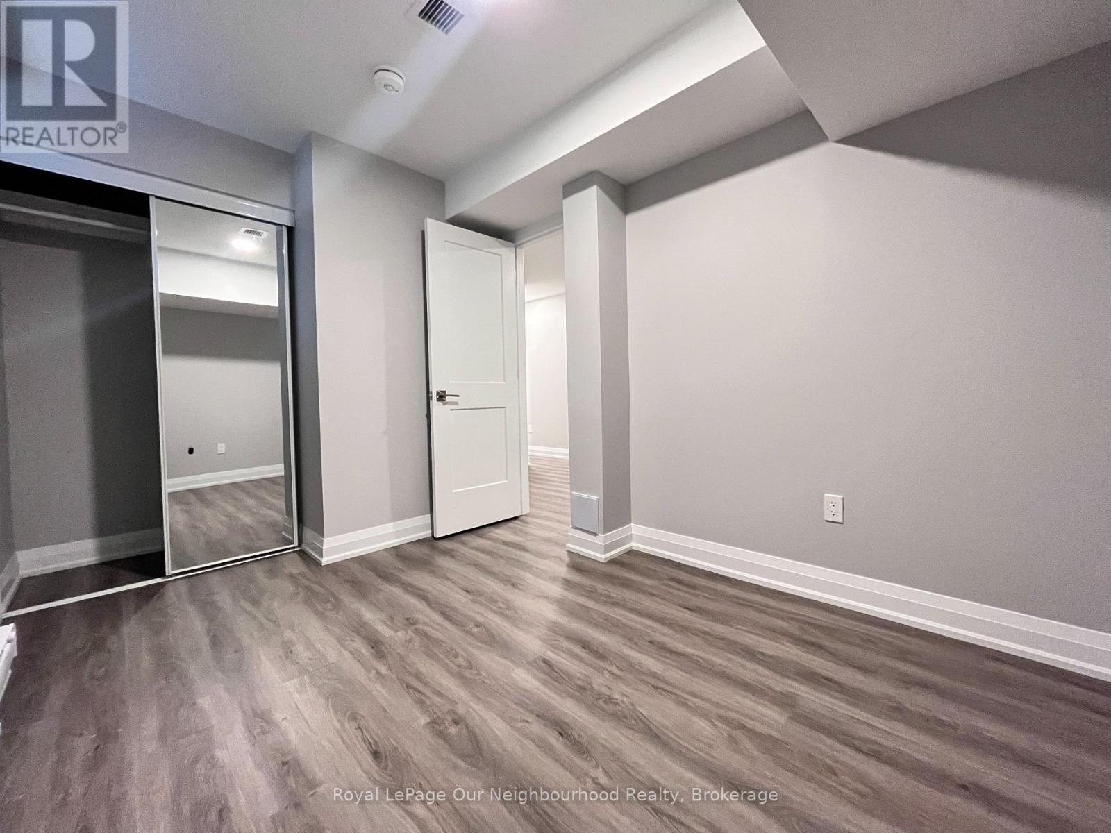 Lower - 146 Bartlett Avenue, Toronto, Ontario  M6H 3G1 - Photo 21 - W13151592