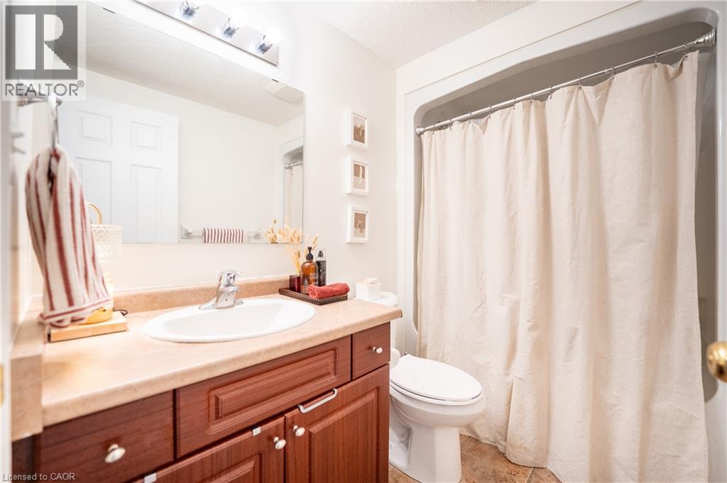 30 Fallowfield Drive, Kitchener, Ontario N2C 0A8 - Photo 27 - 40831859