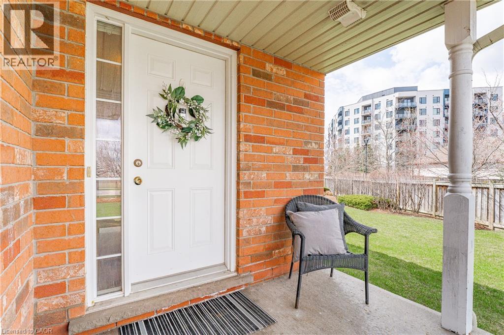 30 Fallowfield Drive, Kitchener, Ontario N2C 0A8 - Photo 4 - 40831859