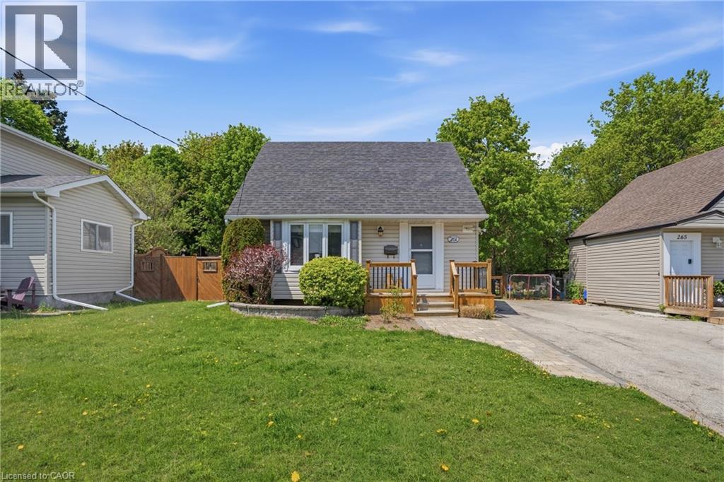 261 Andrew Street, Newmarket, Ontario  L3Y 1H1 - Photo 1 - 40831791