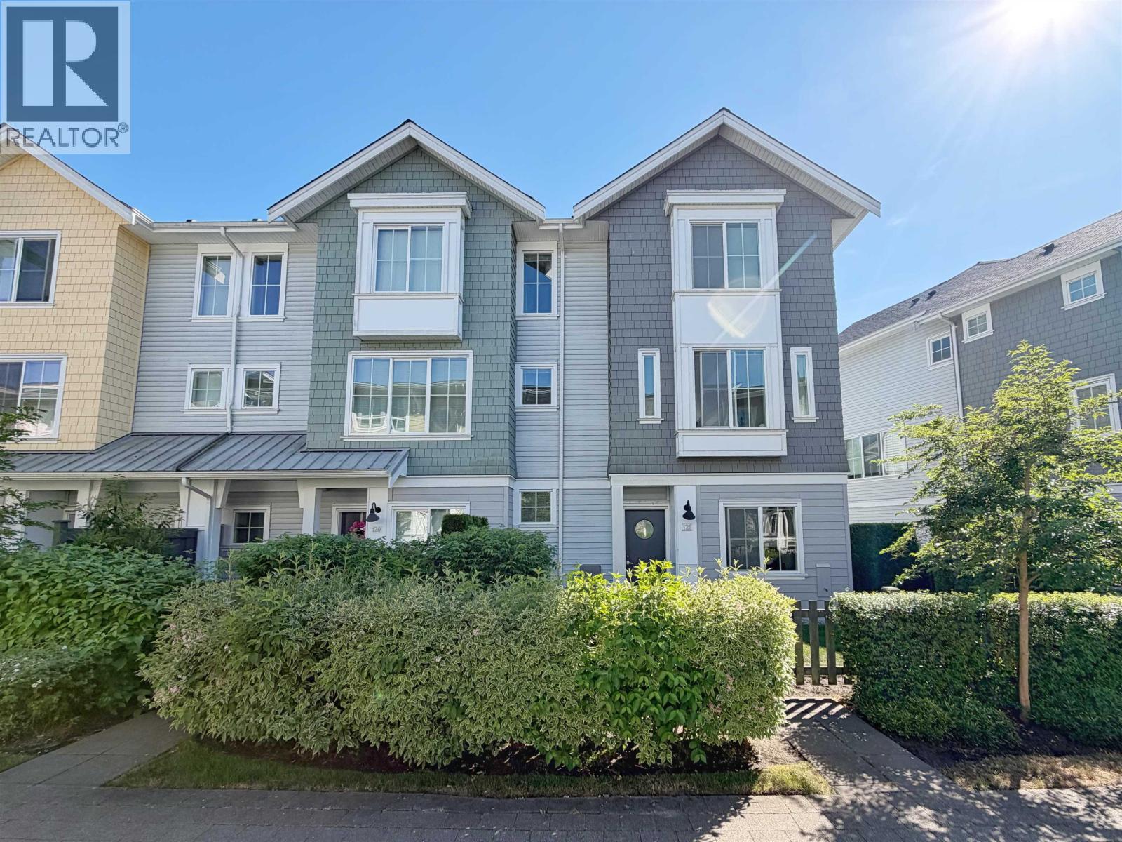 121 5550 Admiral Way, Ladner, British Columbia  V4K 0C4 - Photo 3 - R3124218