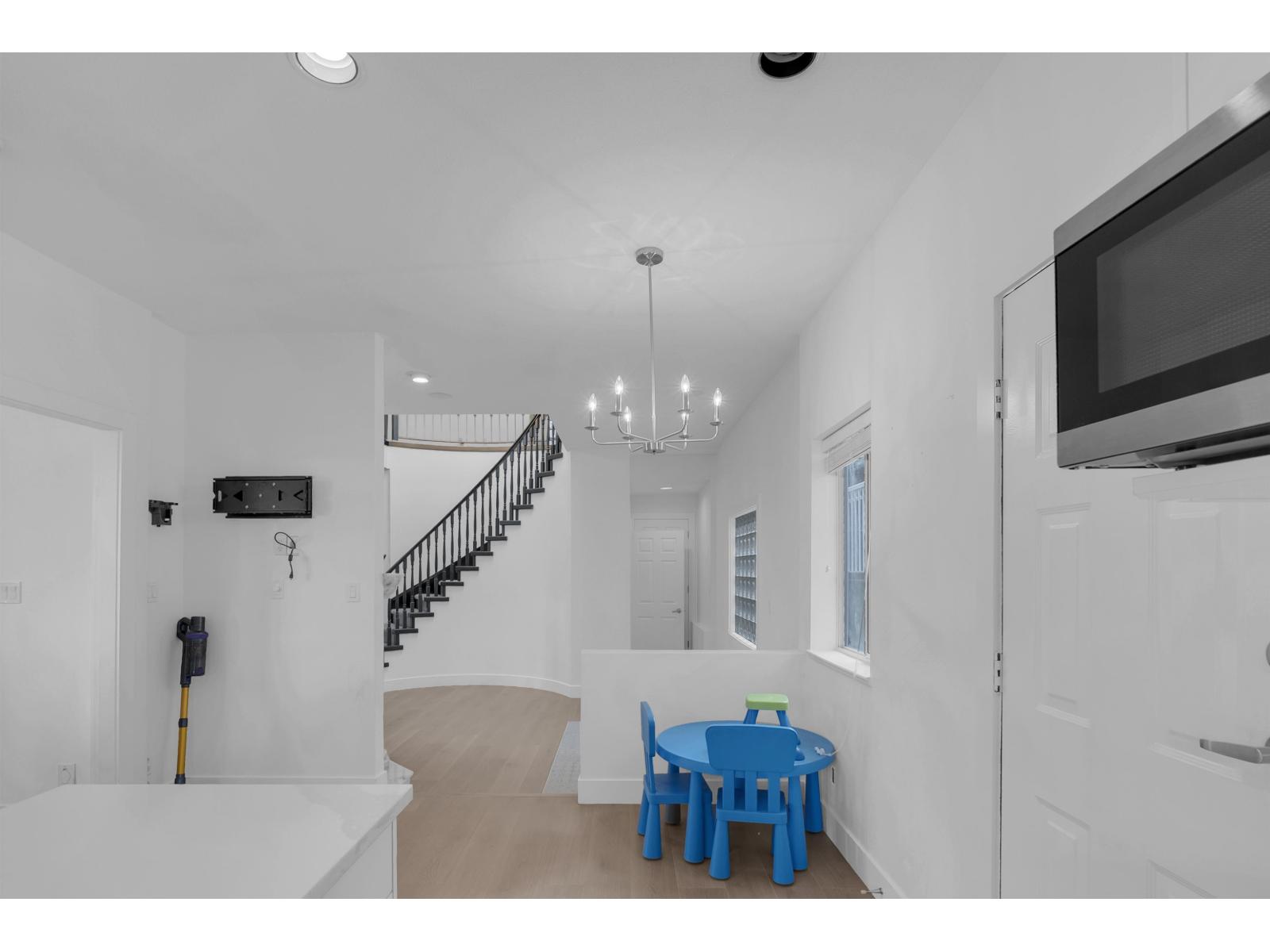 12110 101b Avenue, Surrey, British Columbia  V3V 7X6 - Photo 10 - R3120265