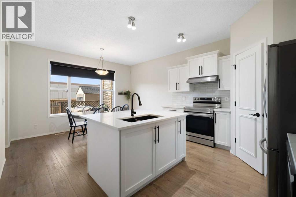 47 Covehaven Mews NE, Calgary, Alberta  T3K 0E2 - Photo 9 - A2306067